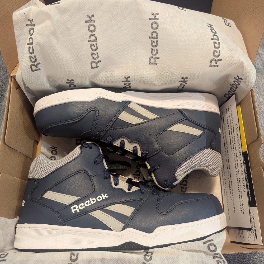 Reebok Men's Navy and Gray Sneakers